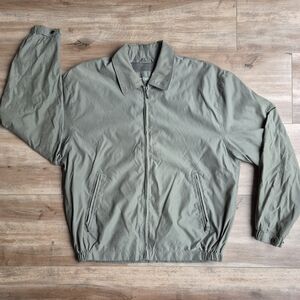 Vintage St. John's Bay Men's Medium Lightweight Olive Green Windbreaker Jacket